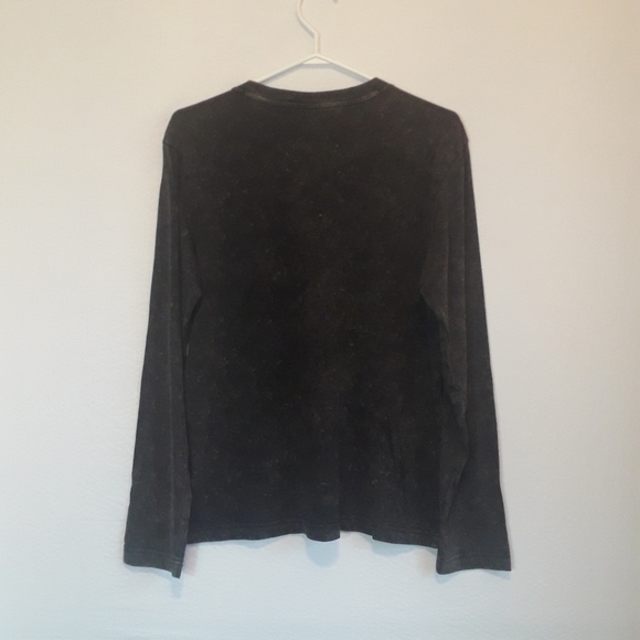 Original Use | Galaxy black distressed long sleeve shirt, standard fit - Picture 3 of 7